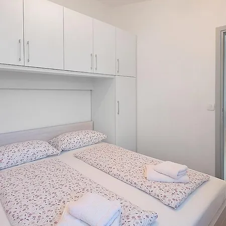 Apartment Marina *